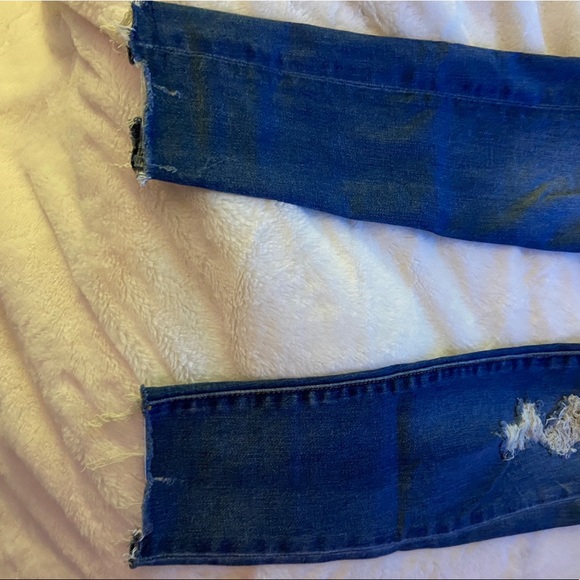 American Eagle Skinny Highrise Jeans - Picture 2 of 4